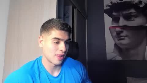 Snapshot of nicolasmuscle chatting on October 27, 2025, 8:13 pm Andres online show from October 27, 2025, 8:13 pm