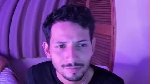 nicolasrodrii online show from February 25, 2026, 11:25 pm