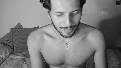 nicolasrodrii online show from June 14, 2026, 2:24 am