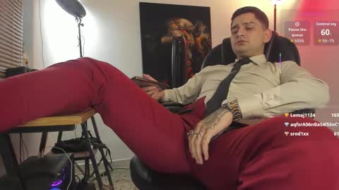 Nicolas Fellener online show from November 30, 2025, 5:00 am