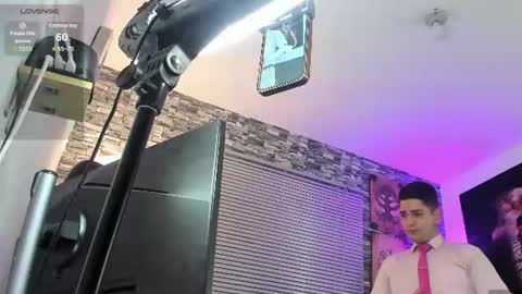 Nicolas Fellener online show from June 21, 2026, 2:25 am