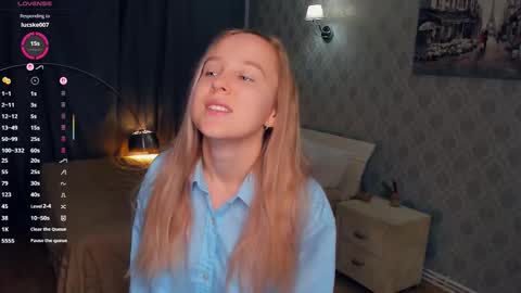 Nicoletta online show from November 1, 2025, 6:43 pm