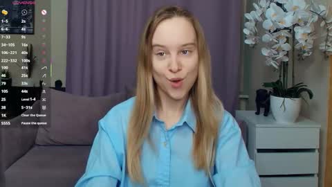 Nicoletta online show from March 2, 2026, 7:10 pm