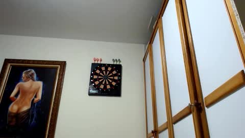 Nicolay online show from October 1, 2025, 7:31 pm