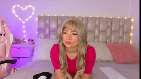 Snapshot of nicolblossom_ chatting on May 27, 2026, 3:09 pm Nicol online show from May 27, 2026, 3:09 pm