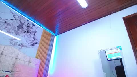 Nicole online show from December 7, 2024, 6:32 am