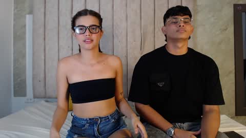 nicole_and_thiago online show from January 25, 2025, 2:04 am