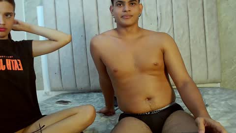 nicole_and_thiago online show from February 4, 2025, 9:07 am