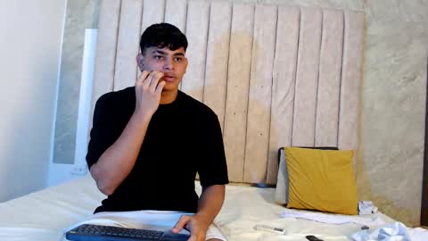 nicole_and_thiago online show from February 12, 2025, 12:58 am