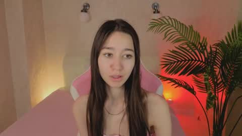 Snapshot of nicole_brownie chatting on May 30, 2026, 1:14 am Nicole online show from May 30, 2026, 1:14 am