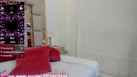 Snapshot of nicole_fisherr chatting on February 18, 2025, 8:05 am nicole_fisherr online show from February 18, 2025, 8:05 am