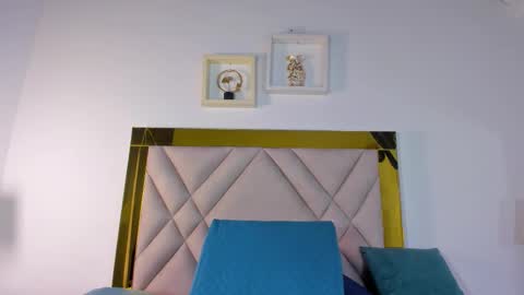 nicole_grace0 online show from October 1, 2025, 12:00 pm