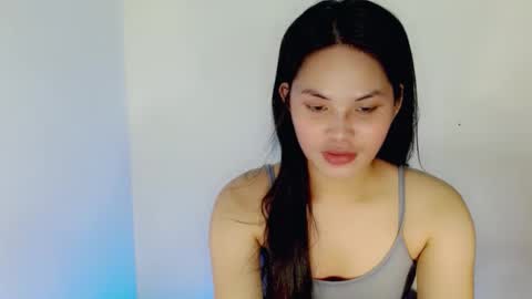 nicole_kiss01 online show from December 2, 2024, 1:24 pm