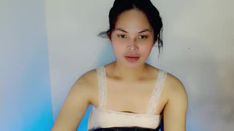 nicole_kiss01 online show from December 3, 2024, 1:32 pm