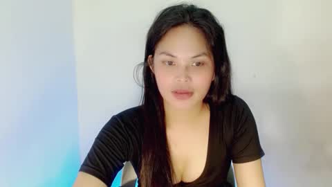nicole_kiss01 online show from December 8, 2024, 4:18 pm