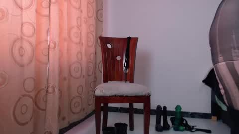 NICOLE online show from January 18, 2025, 3:05 pm