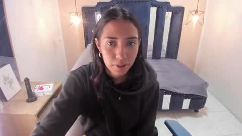 Samantha online show from March 4, 2025, 5:34 pm