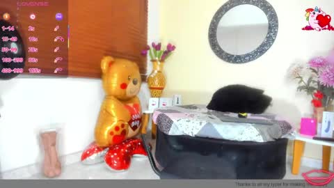 Snapshot of nicole_santana_ chatting on April 16, 2026, 11:07 pm Nicole Santana online show from April 16, 2026, 11:07 pm