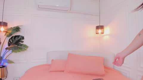 N A T A L I A online show from February 17, 2026, 8:04 pm