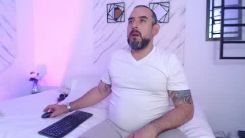 Nicole online show from June 25, 2026, 5:12 am