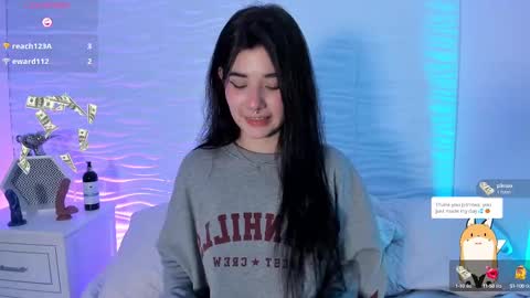 N I C O L E online show from March 11, 2025, 5:13 pm