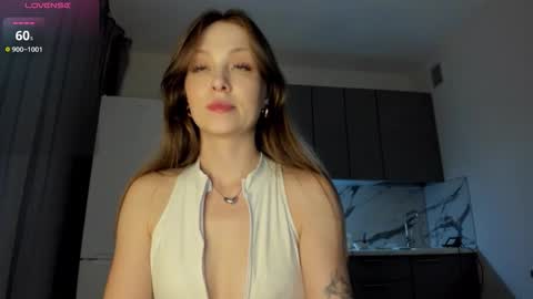 nicoledolla online show from October 6, 2025, 8:17 pm