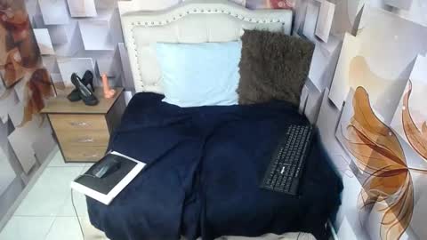 Snapshot of nicolee_millerr chatting on January 25, 2025, 4:13 pm nicolee millerr online show from January 25, 2025, 4:13 pm