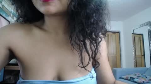 Nicole online show from June 17, 2026, 6:31 pm