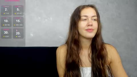 Nicole online show from September 12, 2025, 1:49 am
