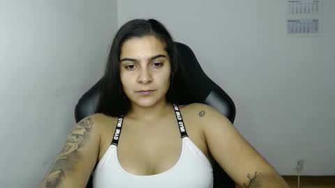 nicoleever online show from November 6, 2025, 9:37 pm