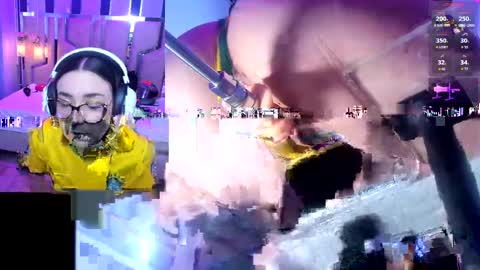 Nicole online show from May 13, 2026, 3:31 pm
