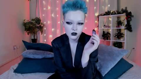 Nicole online show from December 22, 2024, 8:47 pm