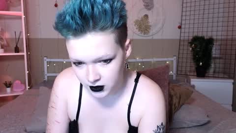 Nicole online show from December 31, 2024, 12:46 pm