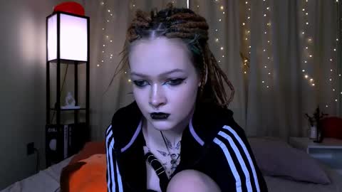 Nicole online show from February 19, 2025, 11:38 am