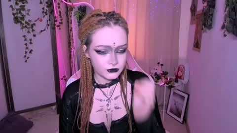 Nicole online show from March 4, 2025, 11:08 am