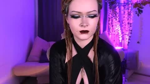 Nicole online show from March 12, 2025, 5:57 am