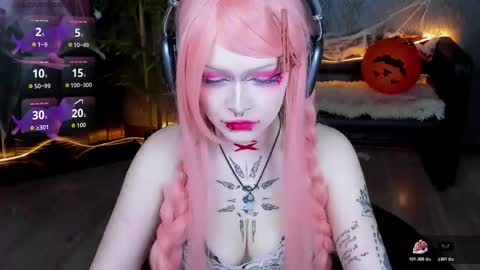 Snapshot of nicolefloret chatting on October 26, 2025, 8:48 pm Nicole online show from October 26, 2025, 8:48 pm