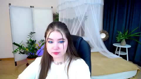 nicolefoxery online show from December 7, 2024, 3:14 am