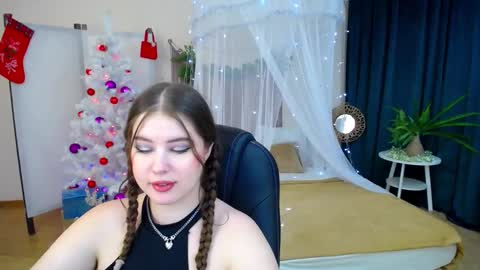 nicolefoxery online show from December 11, 2024, 10:16 pm