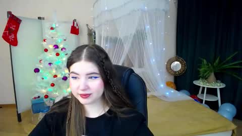 nicolefoxery online show from December 21, 2024, 6:34 pm