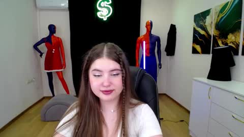 nicolefoxery online show from January 18, 2025, 6:53 pm