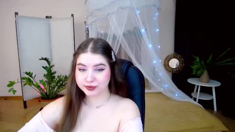 nicolefoxery online show from January 19, 2025, 6:21 pm