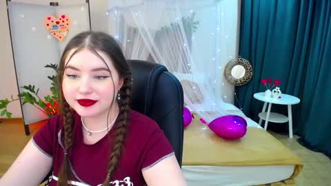 nicolefoxery online show from February 20, 2025, 12:52 am
