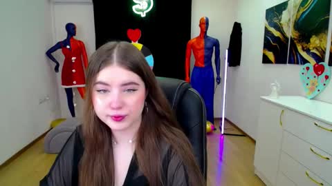 nicolefoxery online show from February 23, 2025, 3:24 am
