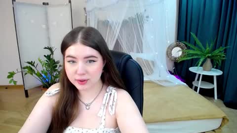 nicolefoxery online show from March 6, 2025, 3:24 am