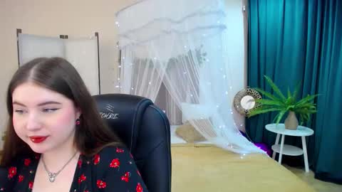 nicolefoxery online show from March 8, 2025, 10:56 pm