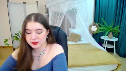 nicolefoxery online show from March 11, 2025, 6:30 pm