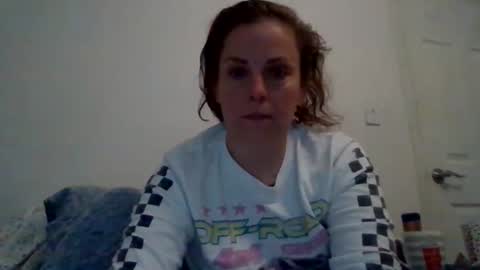 Nicole online show from May 3, 2026, 7:53 pm