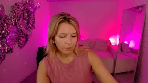 nicolehits online show from June 20, 2026, 9:12 am
