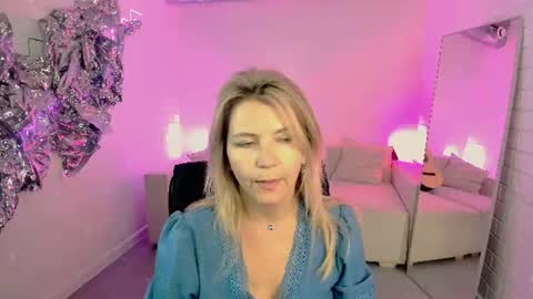 nicolehits online show from June 21, 2026, 9:01 am